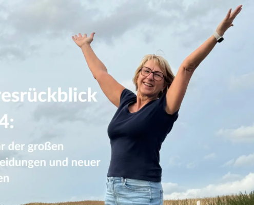 Jahresrückblick 2024 - Smartphonefoto zeigt die Fotografin Karina Schuh mit den Armen gen Himmel gestreckt